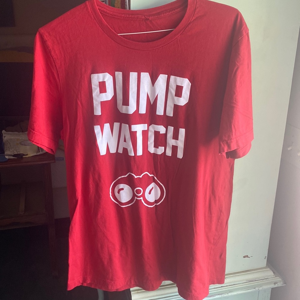 PUMP WATCH T SHIRT SIZE LARGE